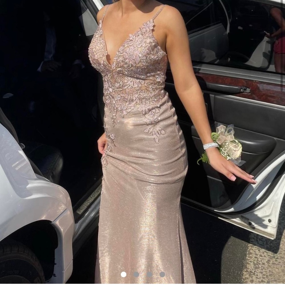 Camille la vie prom dress